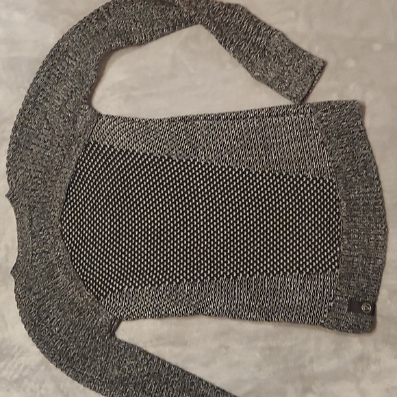IVIVVA (by Lululemon) Sweater - Picture 5 of 6